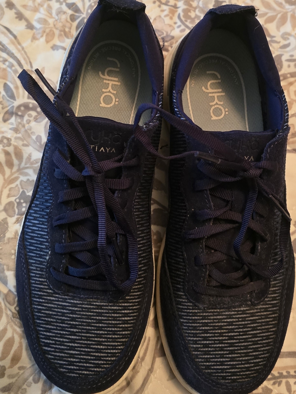 Ryka Size 9 Ladies Plush Fit Tiaya Blue Leather Fabric Upper Walking TennisShoe